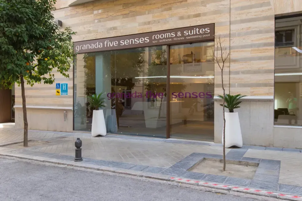 granada-five-senses-rooms-suites-oyster-hotel-photos